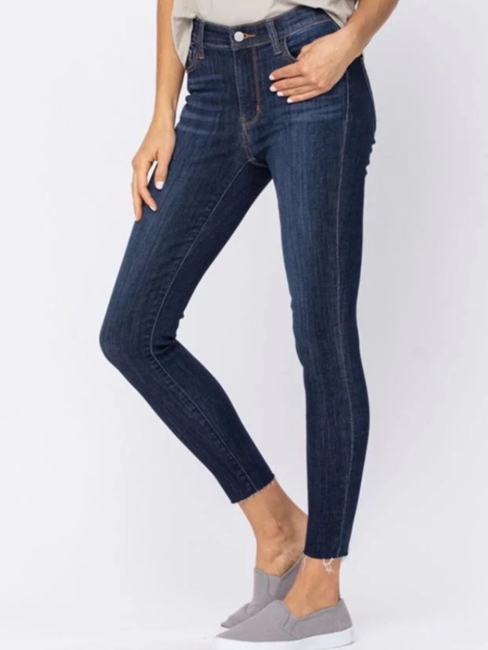 Judy Blue 82201 Mid Rise Dark Wash Cut Hem Plus Size Skinny Jeans Size 16W